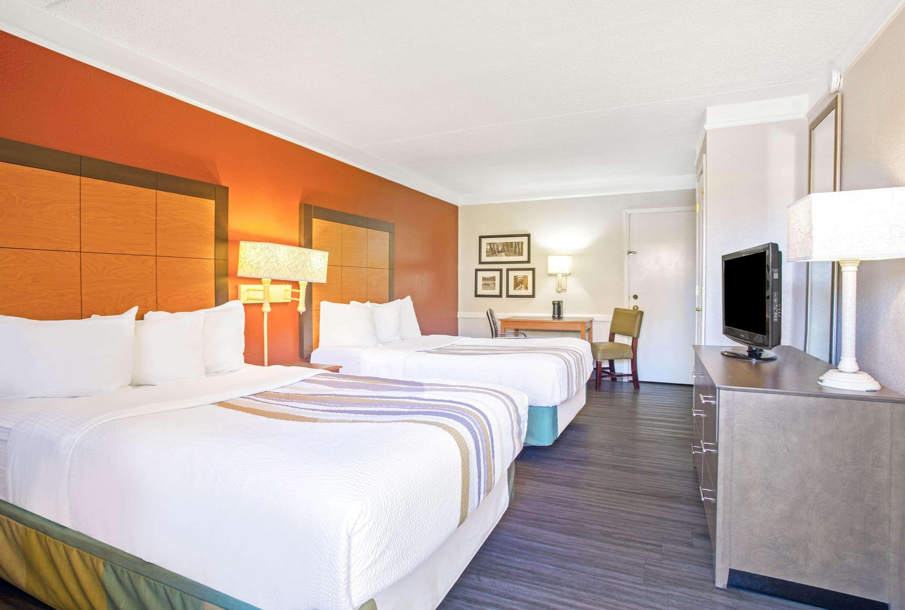 La Quinta Inn By Wyndham Виктория Экстерьер фото