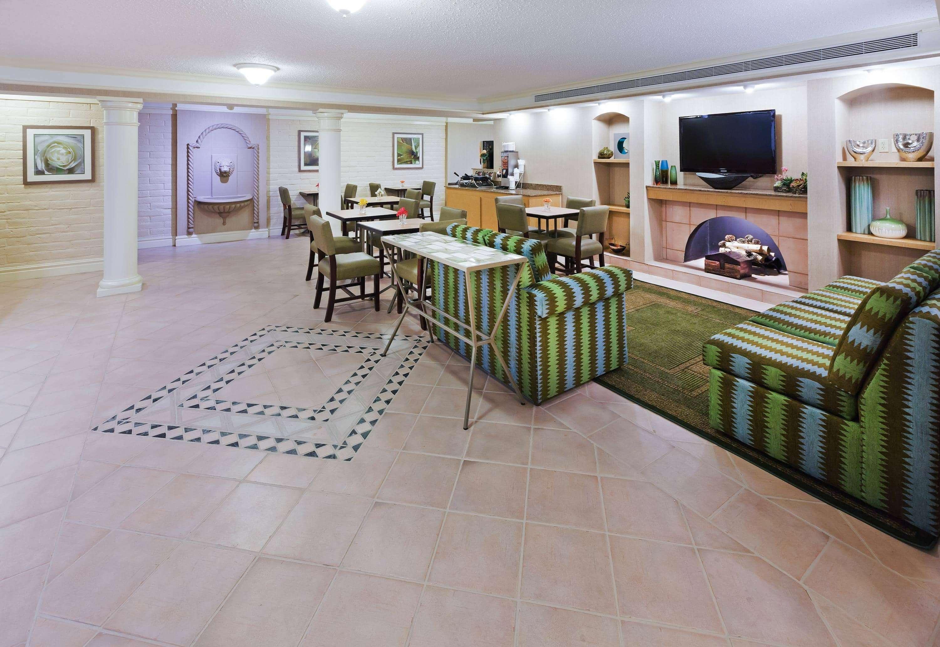 La Quinta Inn By Wyndham Виктория Экстерьер фото