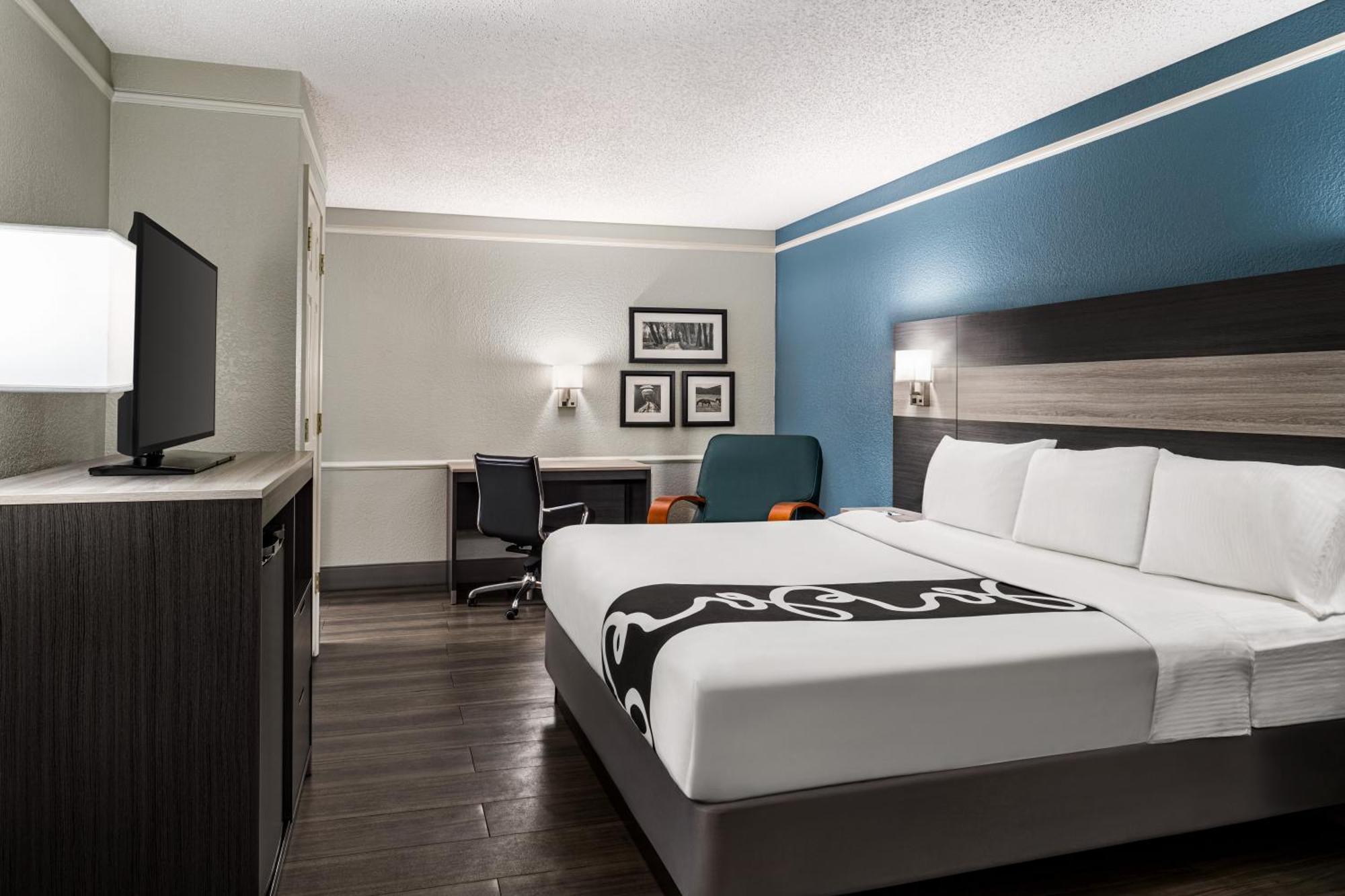 La Quinta Inn By Wyndham Виктория Экстерьер фото