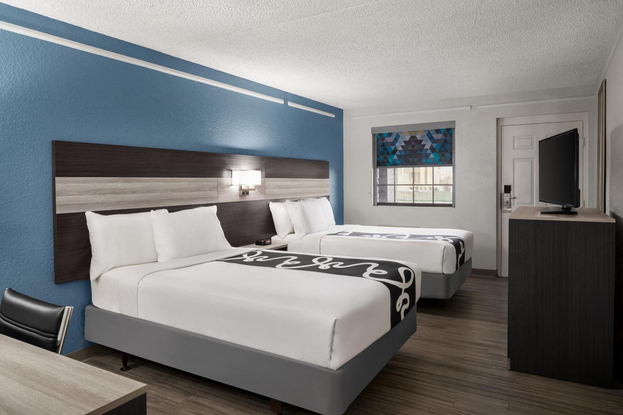 La Quinta Inn By Wyndham Виктория Экстерьер фото
